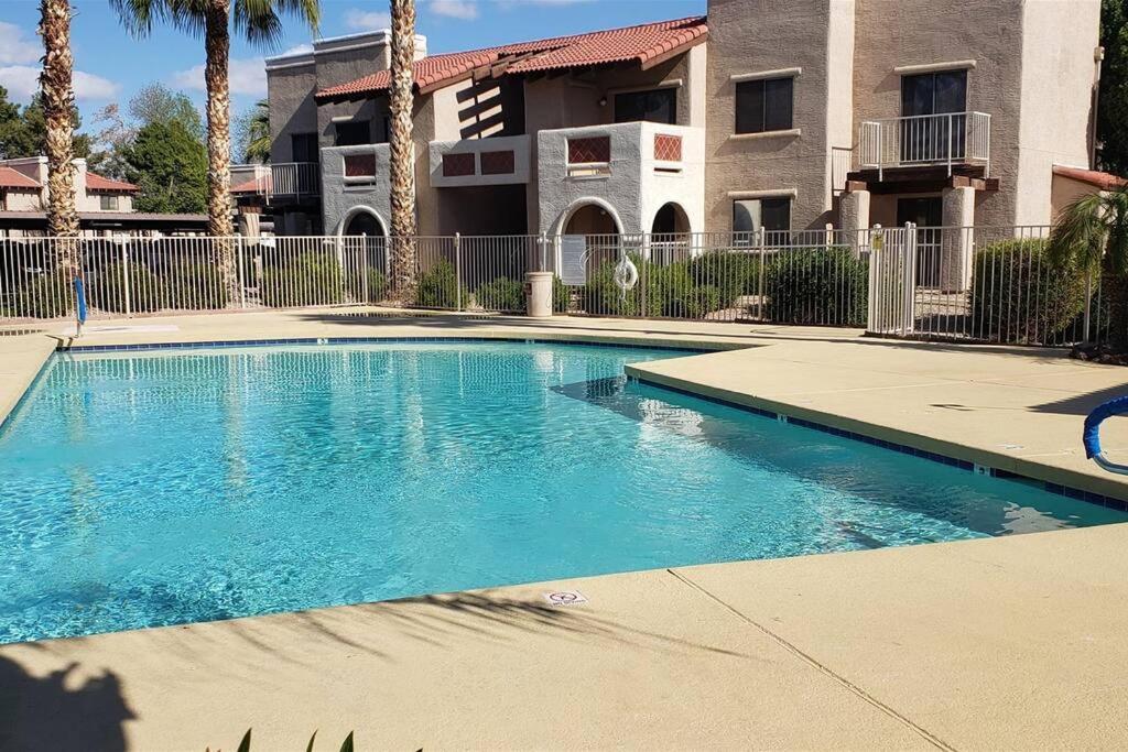 Condo With Heated Pool, Hot Tub, Near Walking Paths Glendale Luaran gambar