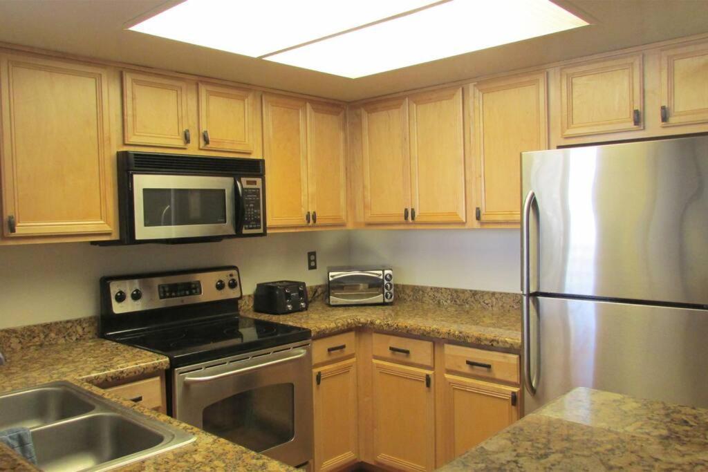 Condo With Heated Pool, Hot Tub, Near Walking Paths Glendale Luaran gambar